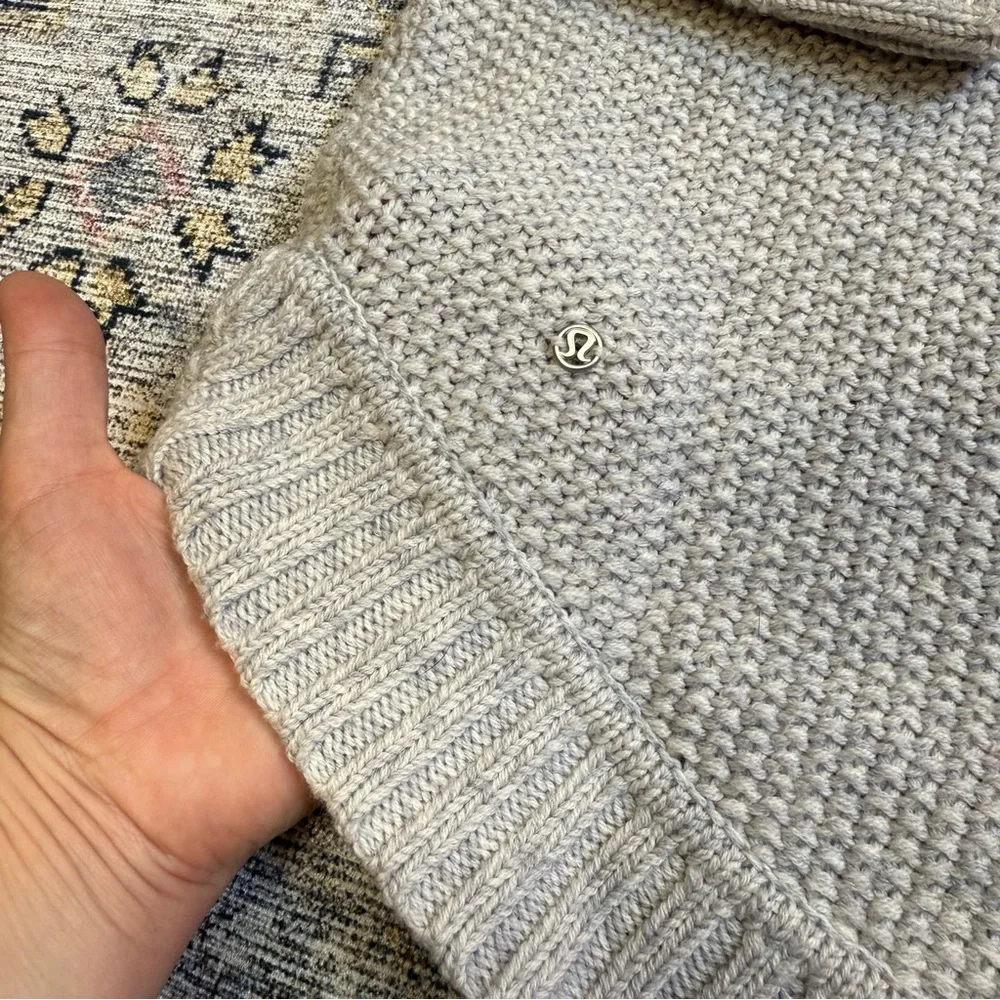 Lululemon Knit Gray Women's Sweater - Picture 2 of 7
